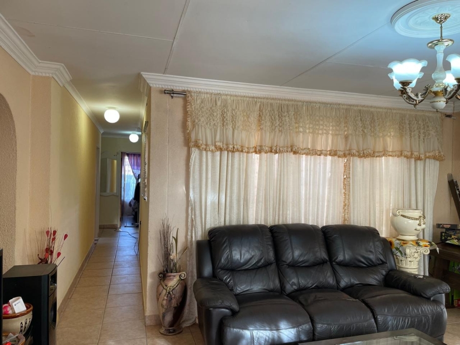 3 Bedroom Property for Sale in Tlhabane West North West